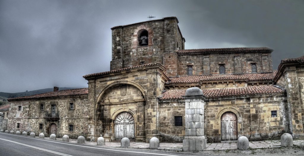 Colegiata de Santa María de Arbás del Puerto, románico tardío en León
