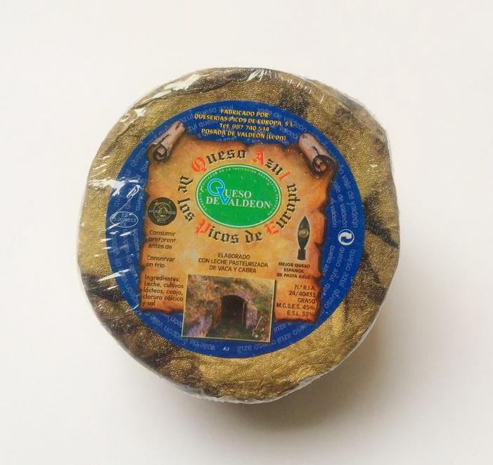 Diferentes formatos de venta de crema de Queso de Valdeón para hostelería y consumo.