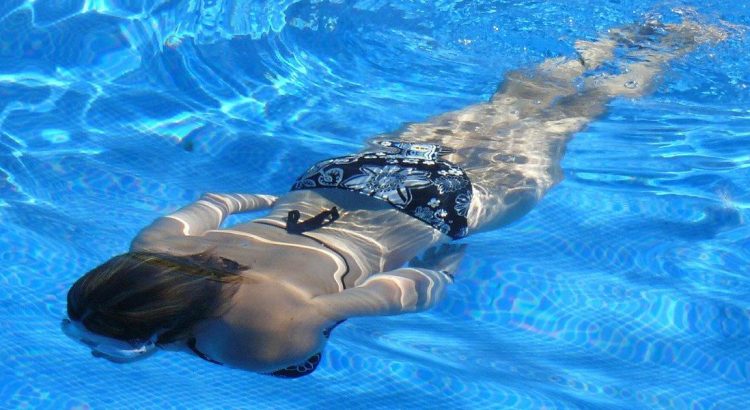 Guía informativa sobre la apertura y restricciones de las piscinas de León este verano.