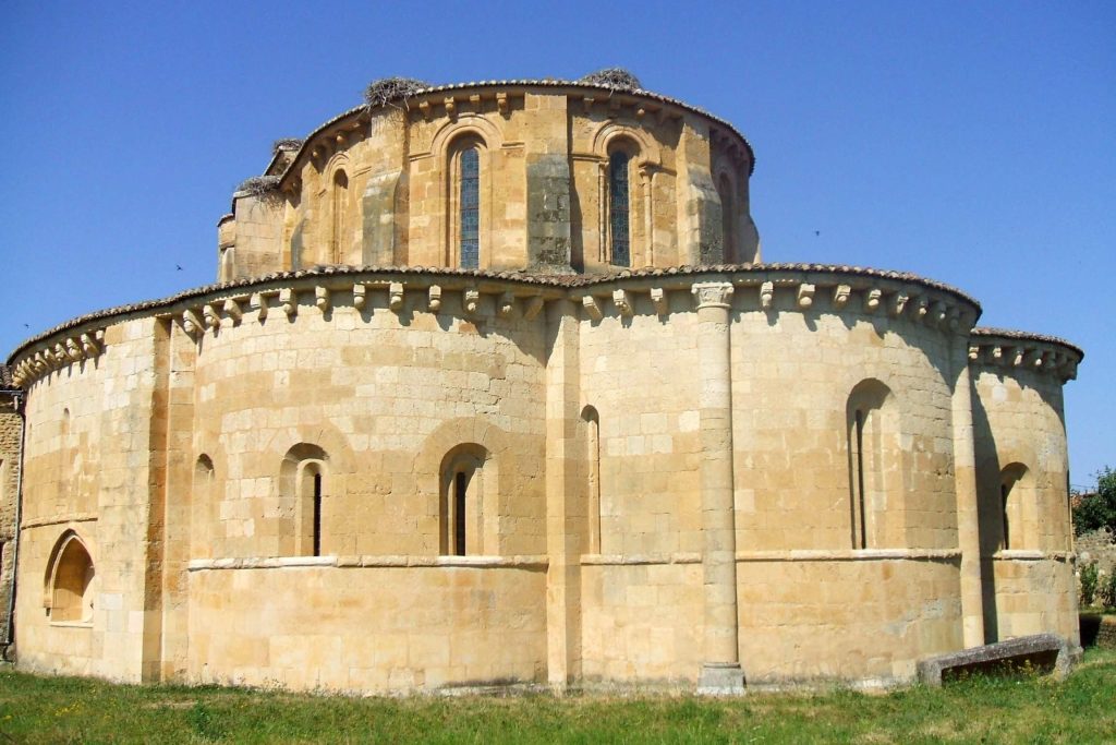 Monasterio de Gradefes, arquitectura cisterciense y románica en León