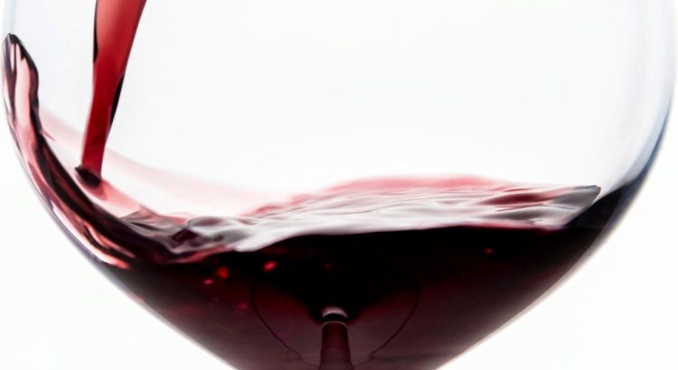 Los mejores vinos hechos en León con Denominación de Origen Bierzo y D.O. León premiados en Guía Parker y Decanter.