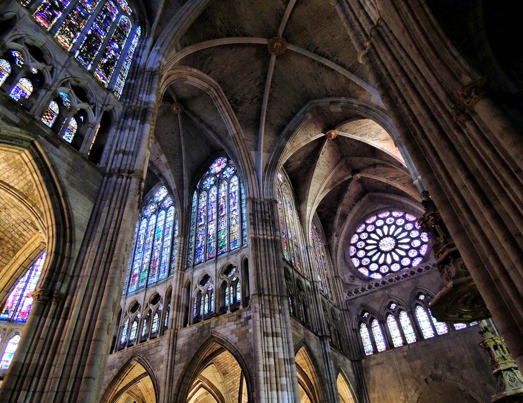 interior-catedral-leon